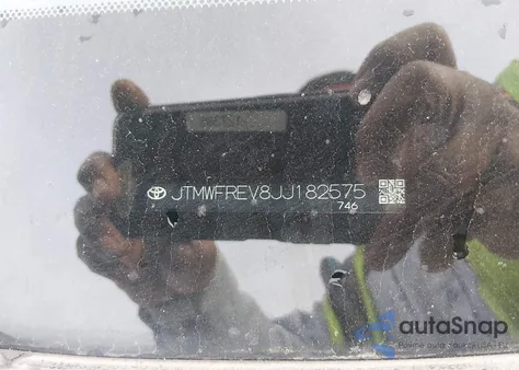 2018 Toyota Rav4 Xle from USA, damaged, VIN JTMWFREV8JJ182575